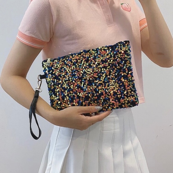 Handbags - CLUTCH BAG NWOT